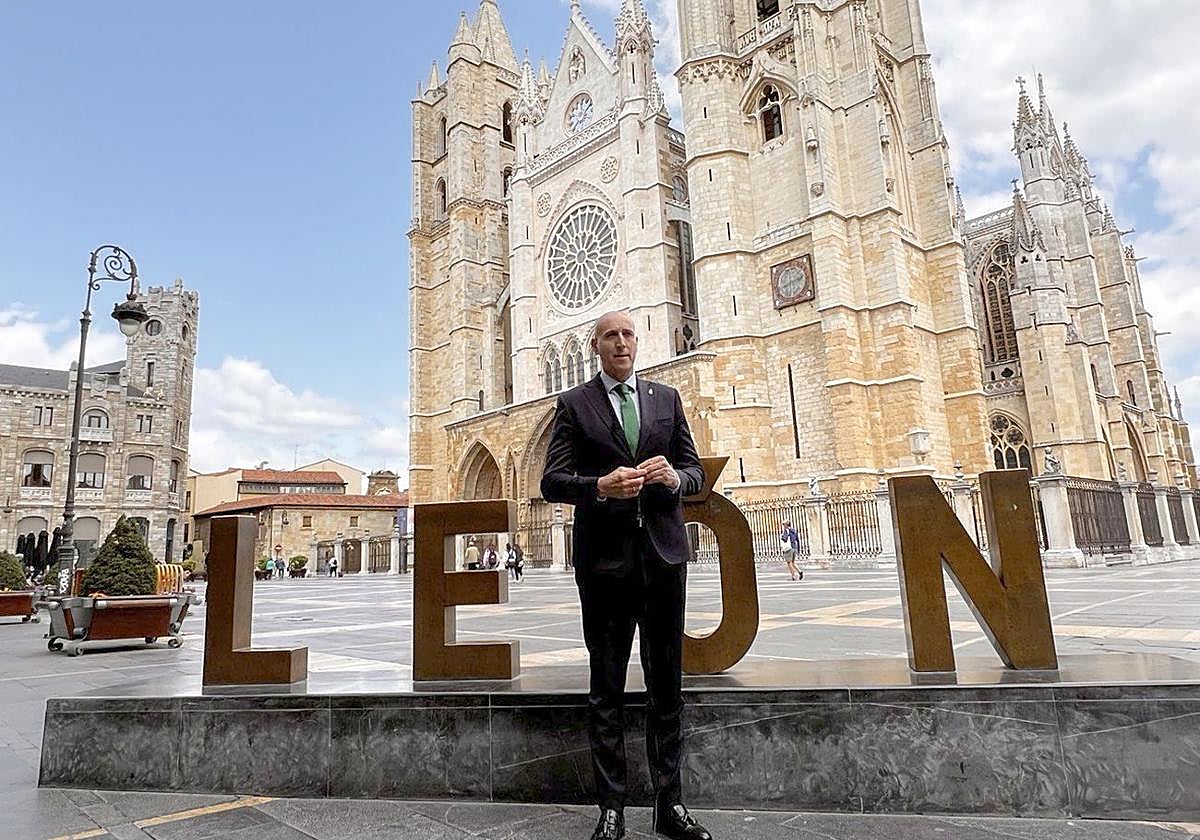 El candidato a la alcaldía de León por el PSOE, José Antonio Diez.