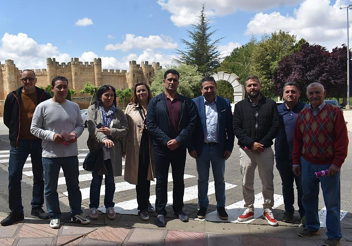El Secretario General de UPL, Luis Mariano Santos, arropa la candidatura del partido en Valencia de Don Juan.