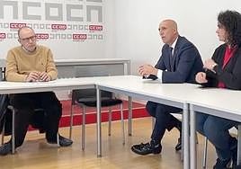 Encuentro entre la candidatura del PSOE a la alcaldía de León y miembros de CCOO.