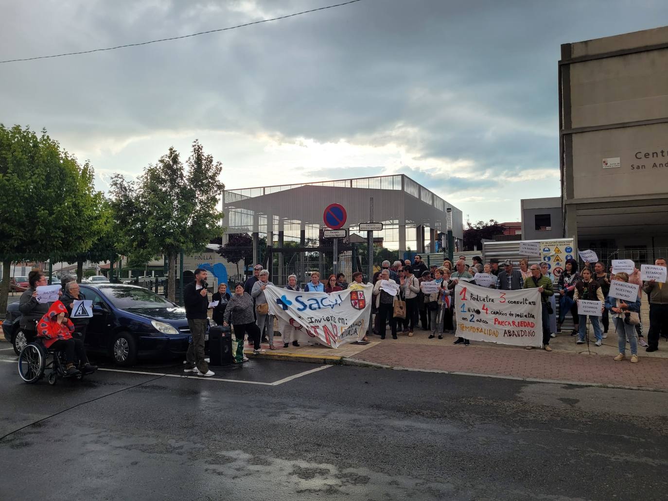 El barrio de Pinilla «se moja» por su centro de salud