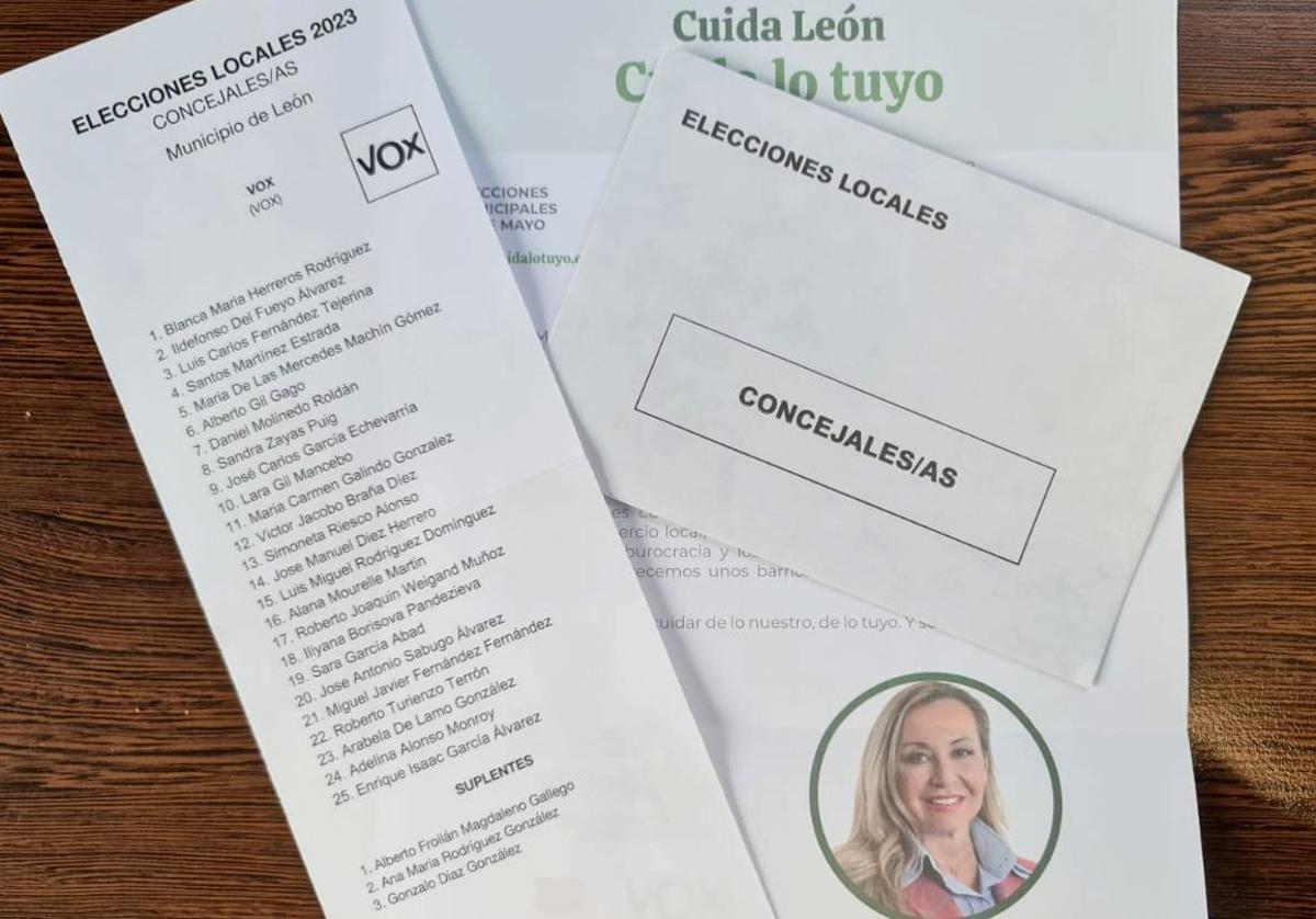 Imagen de las papeletas de Vox declaradas no legales por no presentar los nombres de sus 27 candidatos referenciando unicamente 25 de ellos.