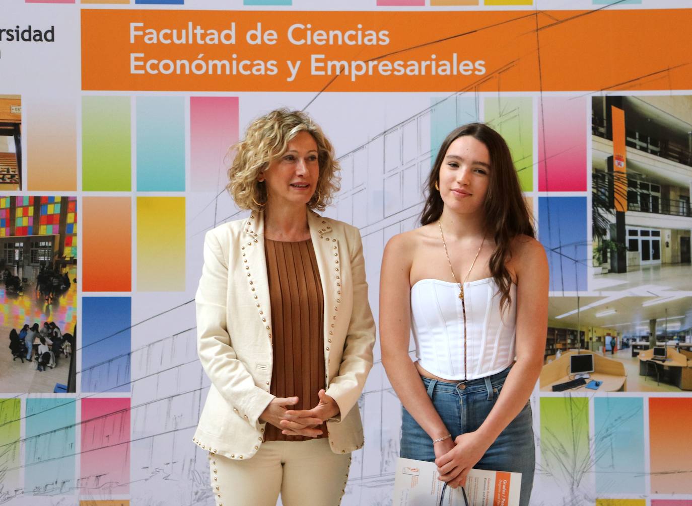 La ULE entrega los premios de la fase local de la XIV Olimpiada Española de Economía