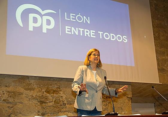 La candidata a la Alcaldía, Margarita Torre, ha celebrado un acto con una nutrida representación de los interventores y apoderados del PP