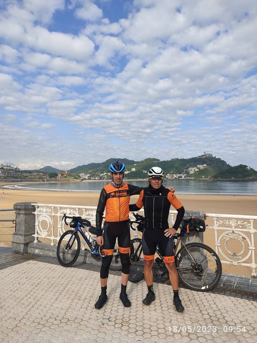 La vuelta España en bici de Salvador y Roberto