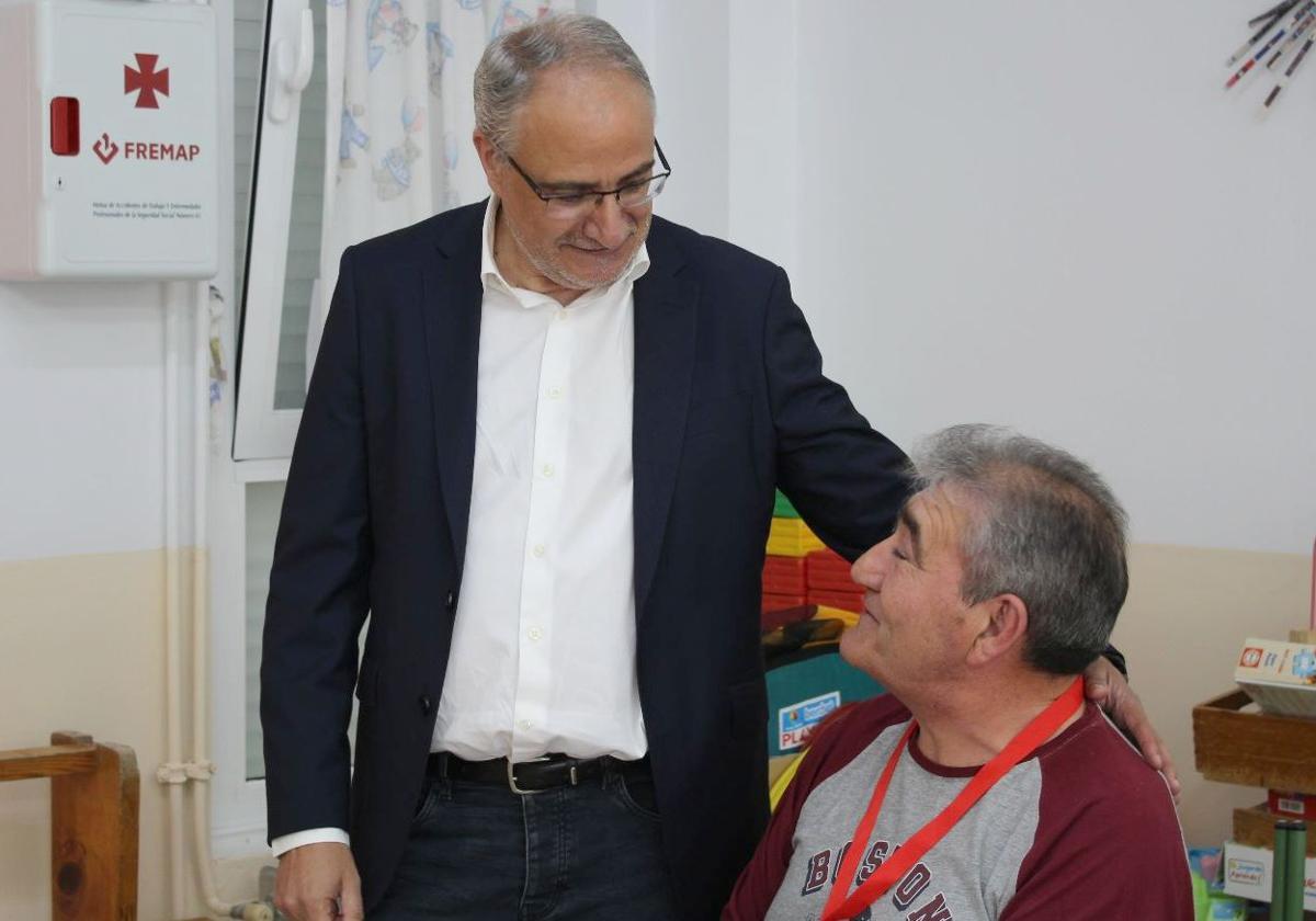 Olegario Ramón, durante la jornada electoral.