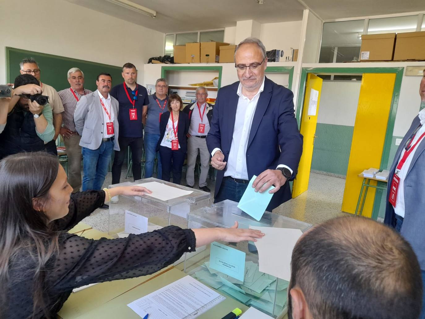 Los candidatos de Ponferrada votan