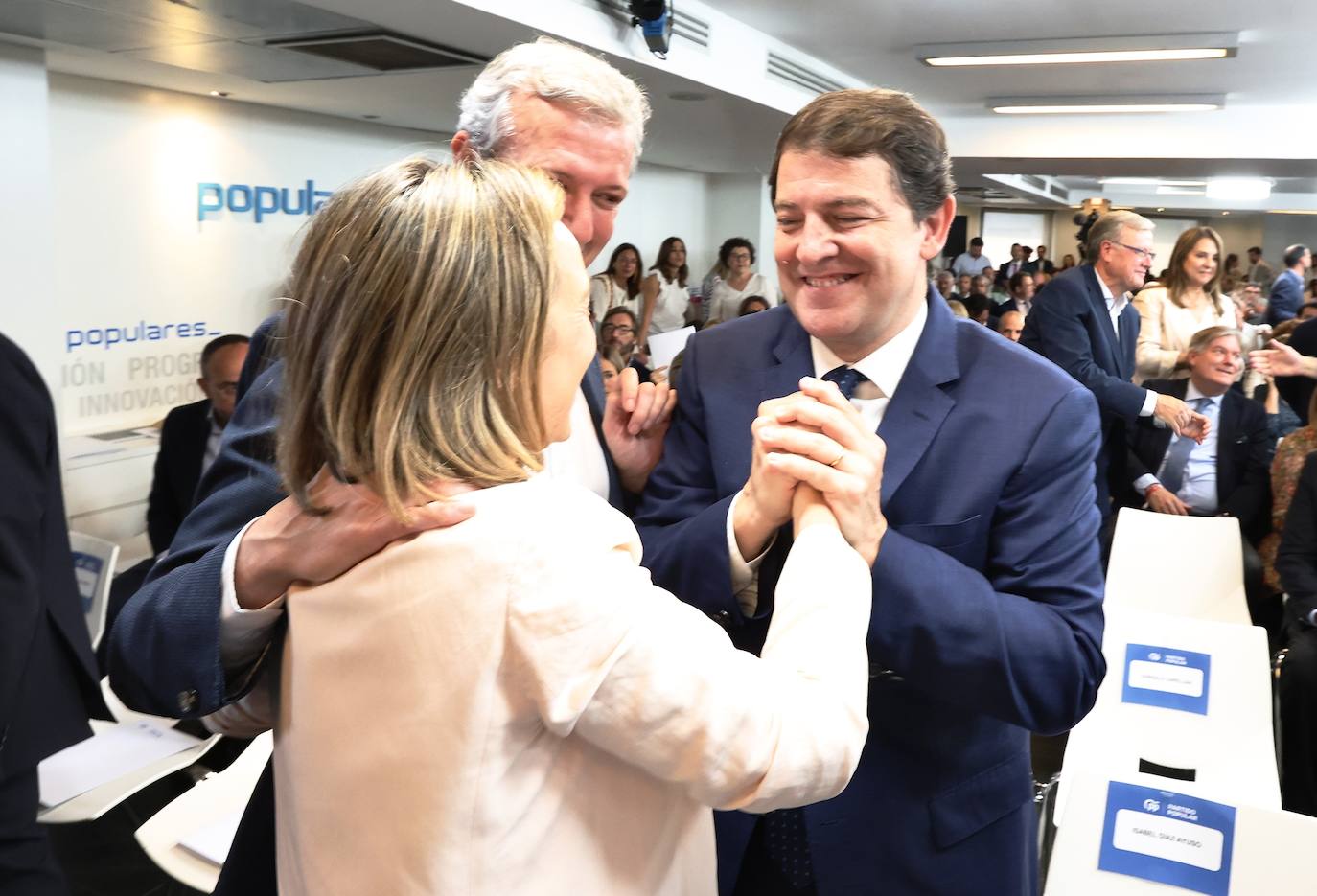 El presidente del PPCyL asiste a la Junta Directiva Nacional del PP