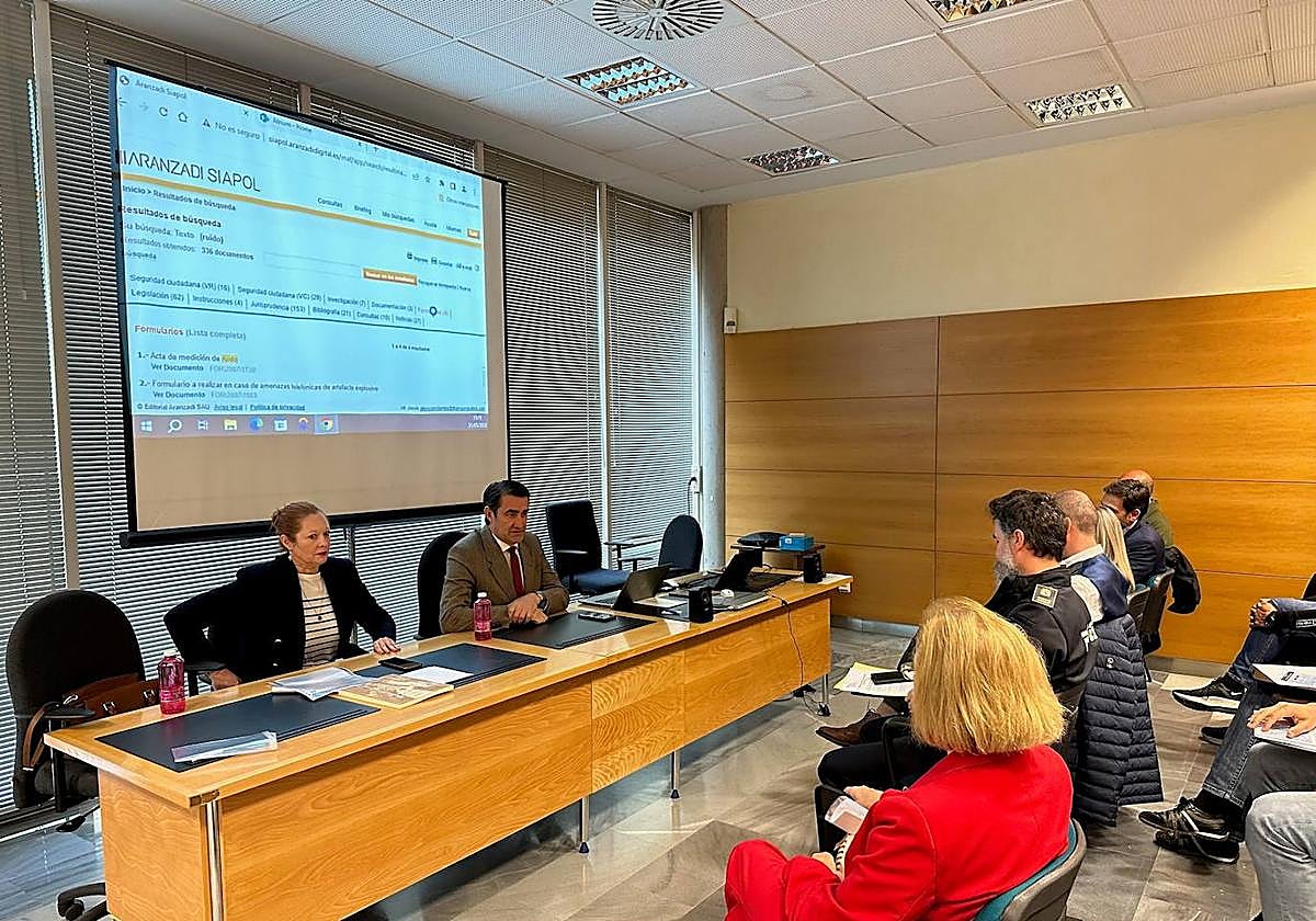 El consejero de Medio Ambiente, Vivienda y Ordenación del Territorio, Juan Carlos Suárez-Quiñones, ha inaugurado las jornadas este miércoles.