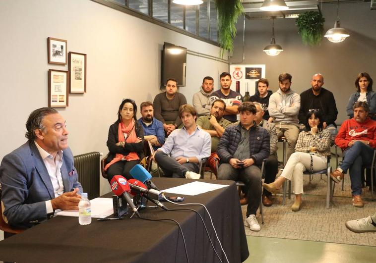 El director general de la Cultural y Deportiva Leonesa, Felipe Llamazares, durante su comparecencia de este miércoles.