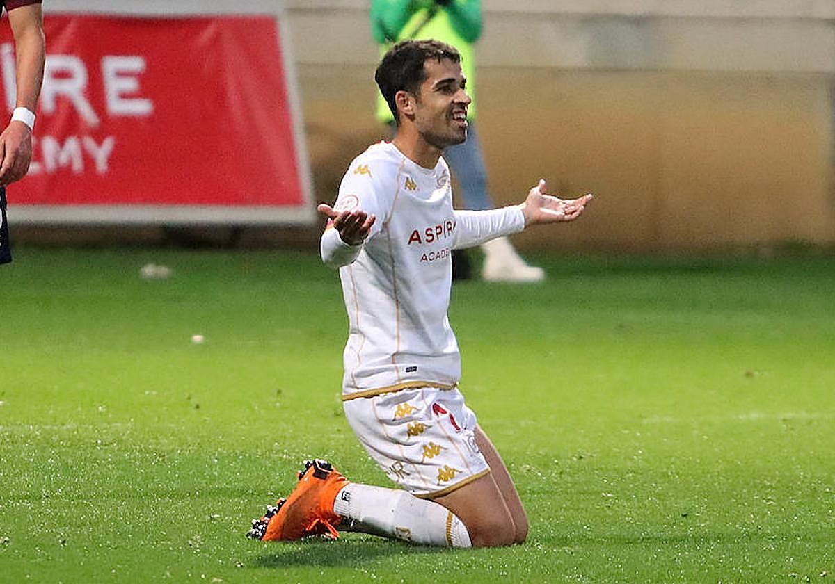 Alberto Solís, durante un partido de la actual temporada.