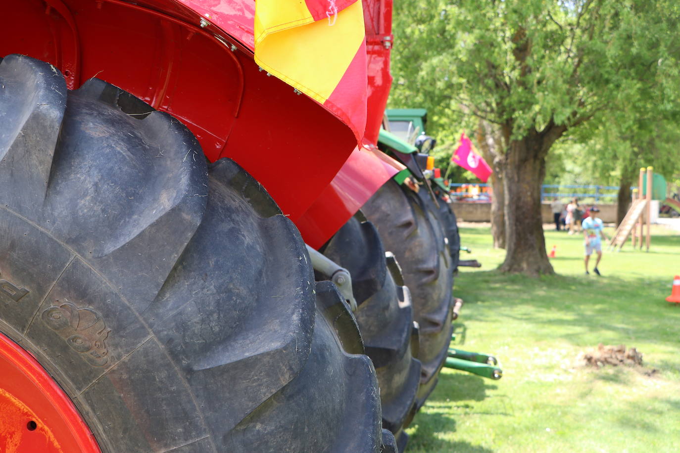 Concentración de tractores antiguos