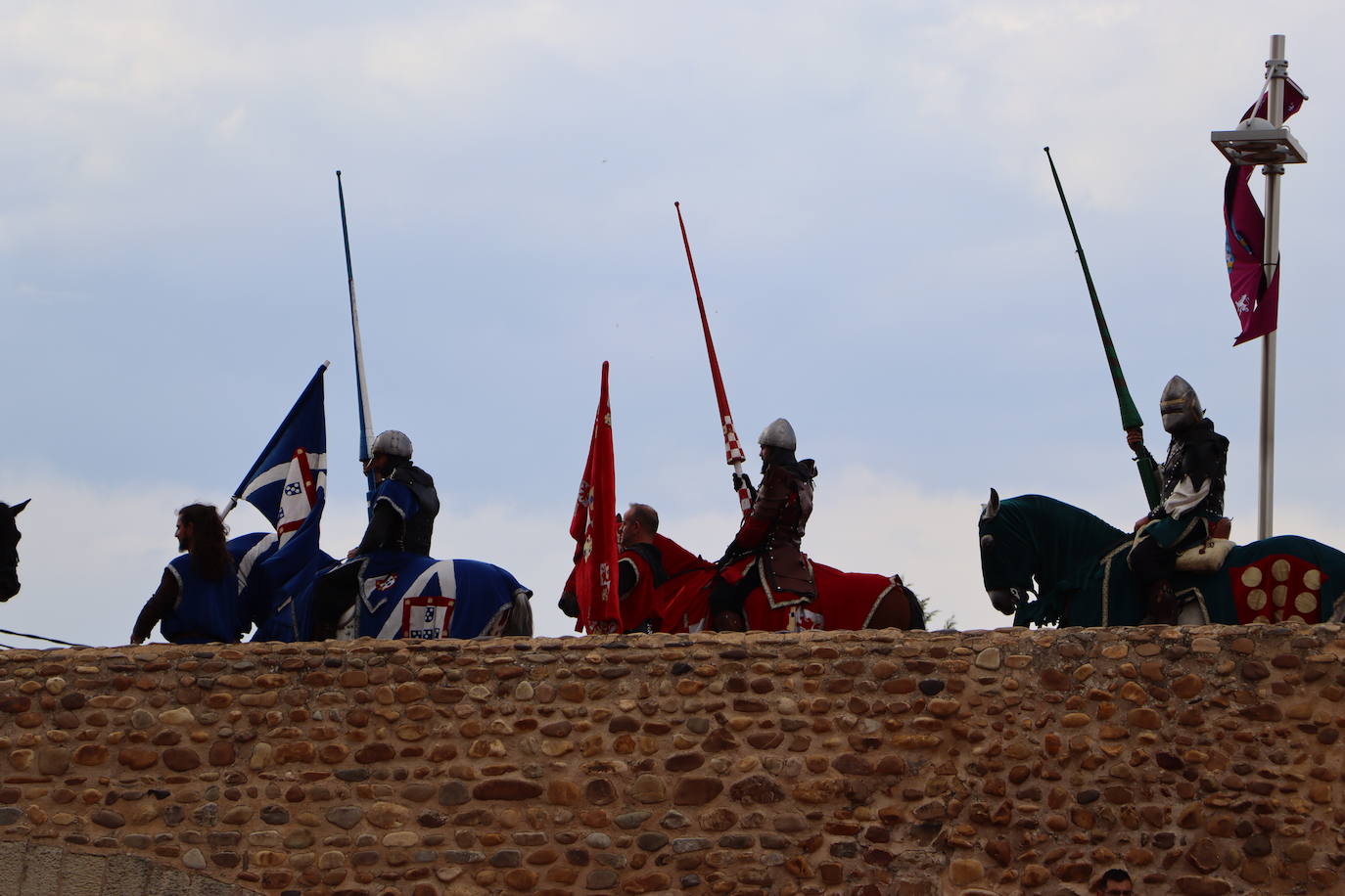 Las Justas Medievales llenan de color Hospital de Órbigo