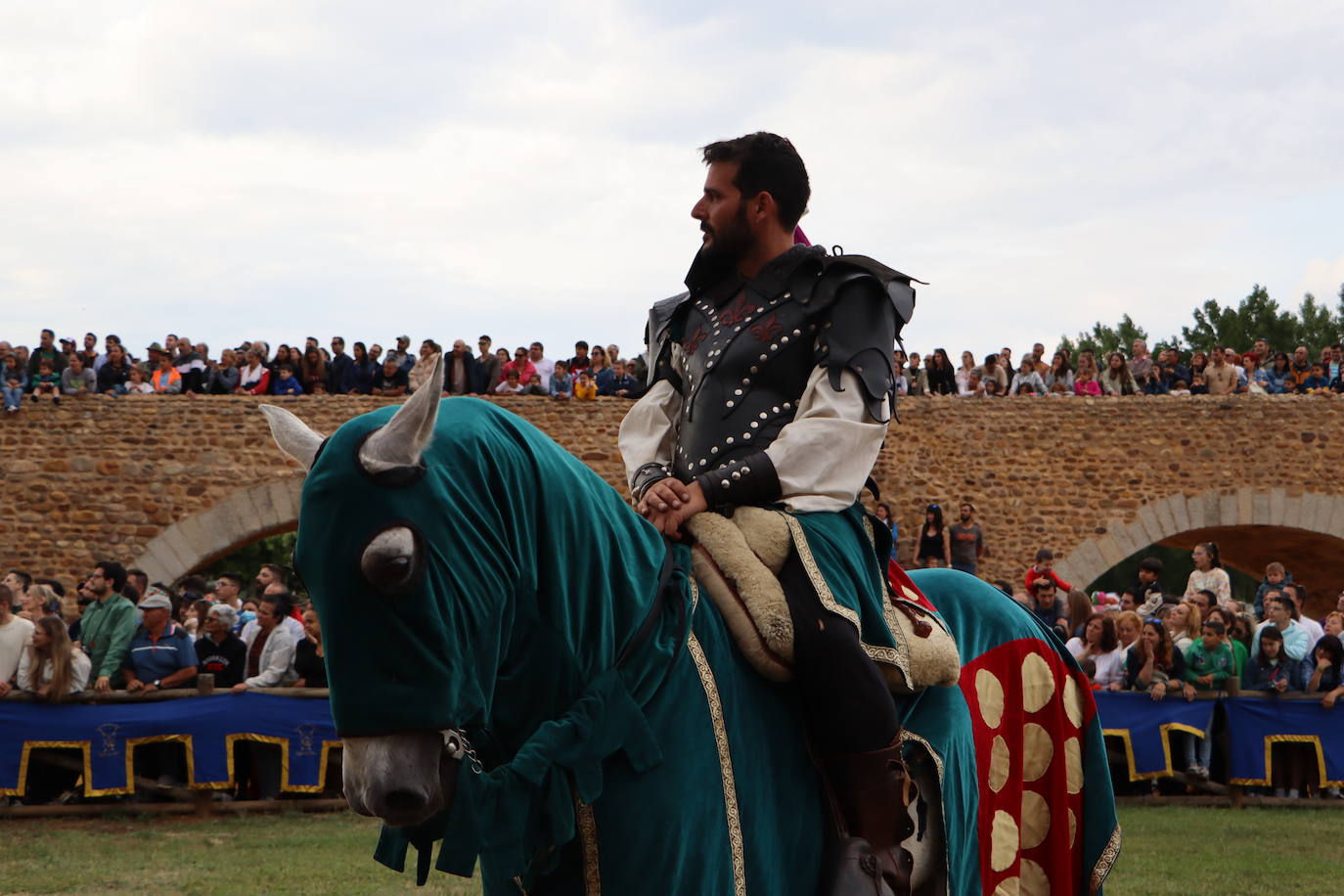 Las Justas Medievales llenan de color Hospital de Órbigo