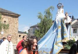 Tradicional procesión en Santo Tomás de las Ollas.