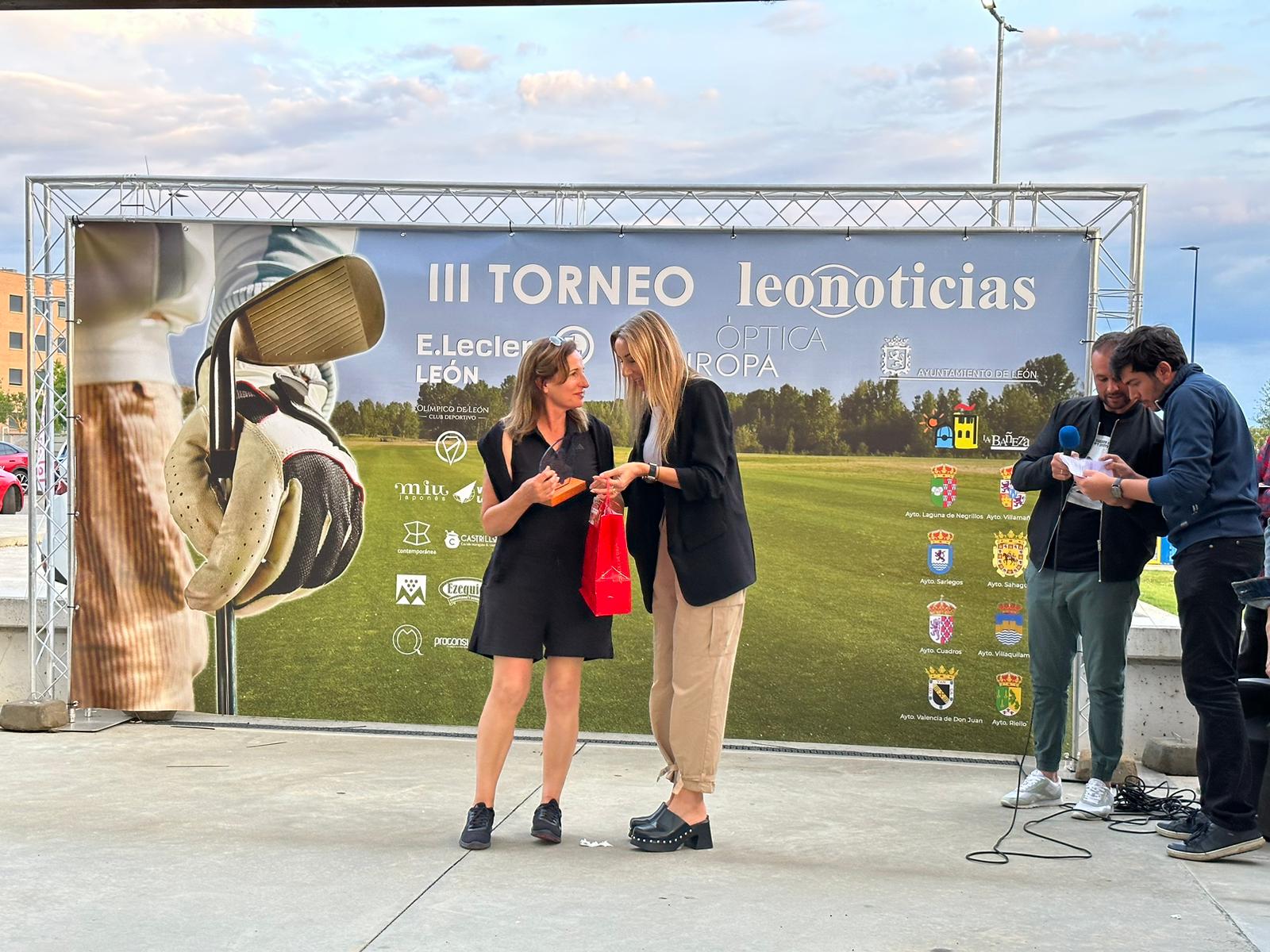Los ganadores del III Torneo de Golf de leonoticias