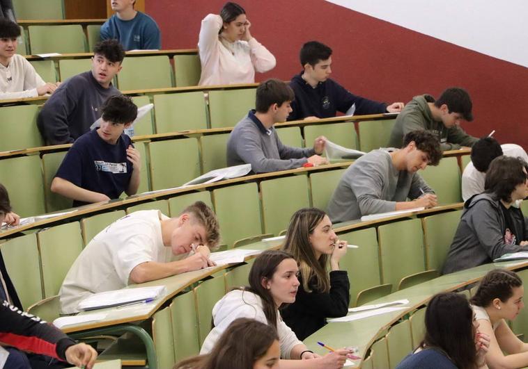 Los leoneses secundan al 85% la propuesta de la Junta para una EBAU única