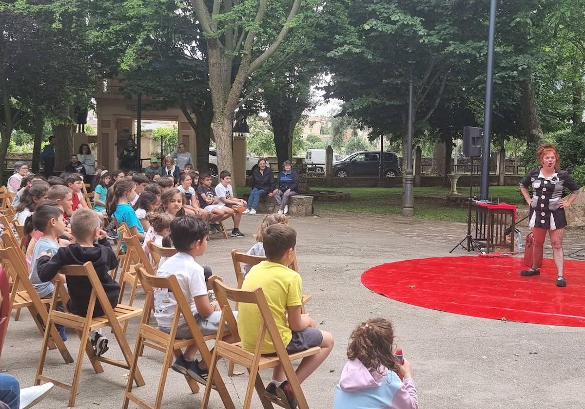 'La vida local' triunfa entre los más pequeños de Val de San Lorenzo