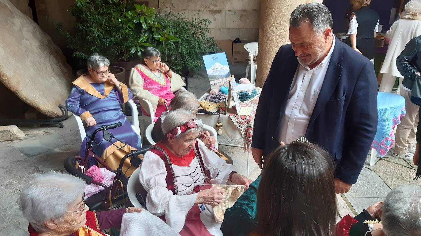 Imágenes de la inauguración de la Fiesta Medieval de los Centros Asistenciales.