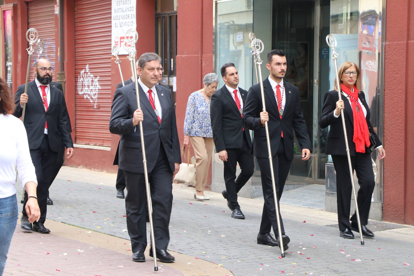 El Corpus sale a las calles de León