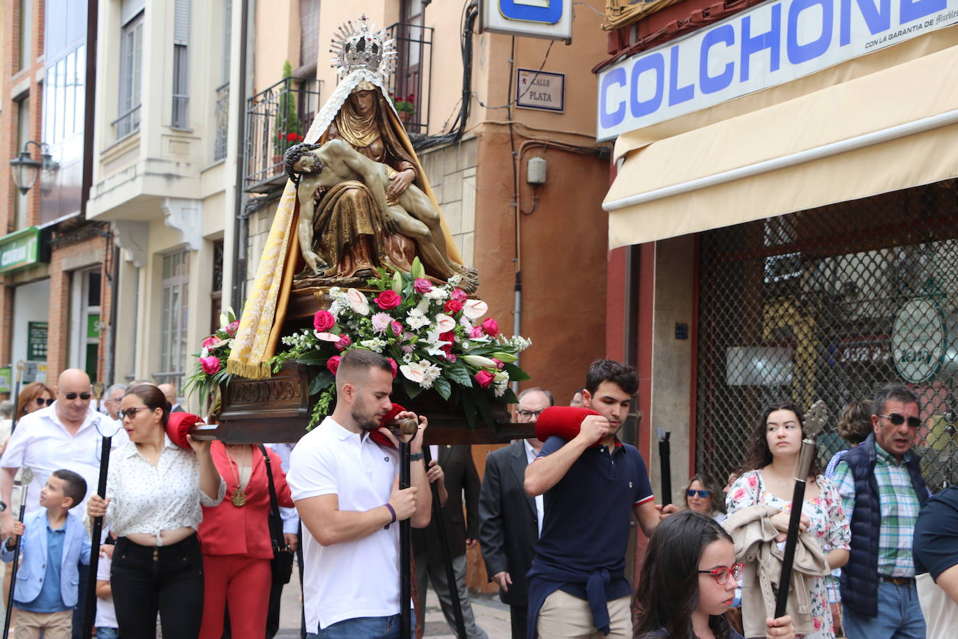 El Corpus sale a las calles de León