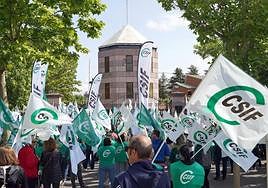 La Central Sindical Independiente y de Funcionarios ha lamentado que, finalmente, la Junta y los sindicatos UGT, CCOO y CGT firmaran mañana el convenio de laborales.