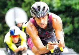 Kevin Tarek Viñuela, durante el Triatlón de Zarautz.