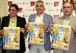 El vicerrector de Responsabilidad, Social, Cultura y Deportes, Isidoro Martínez Martín; el presidente de la AECC en León, Estanislao de Luis y la diputada de Deportes de la Diputación de León, Susana Folla