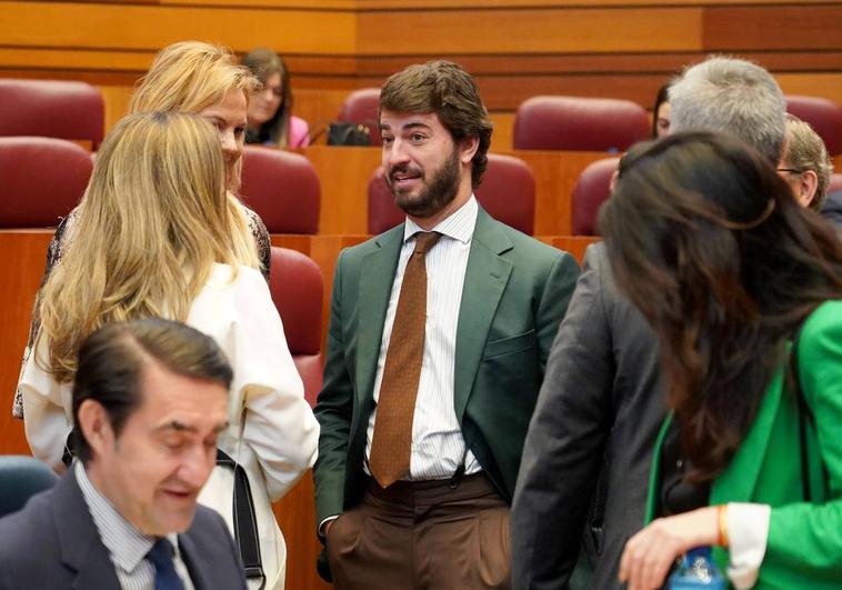PP y Vox rechazan la subida del salario mínimo en las Cortes