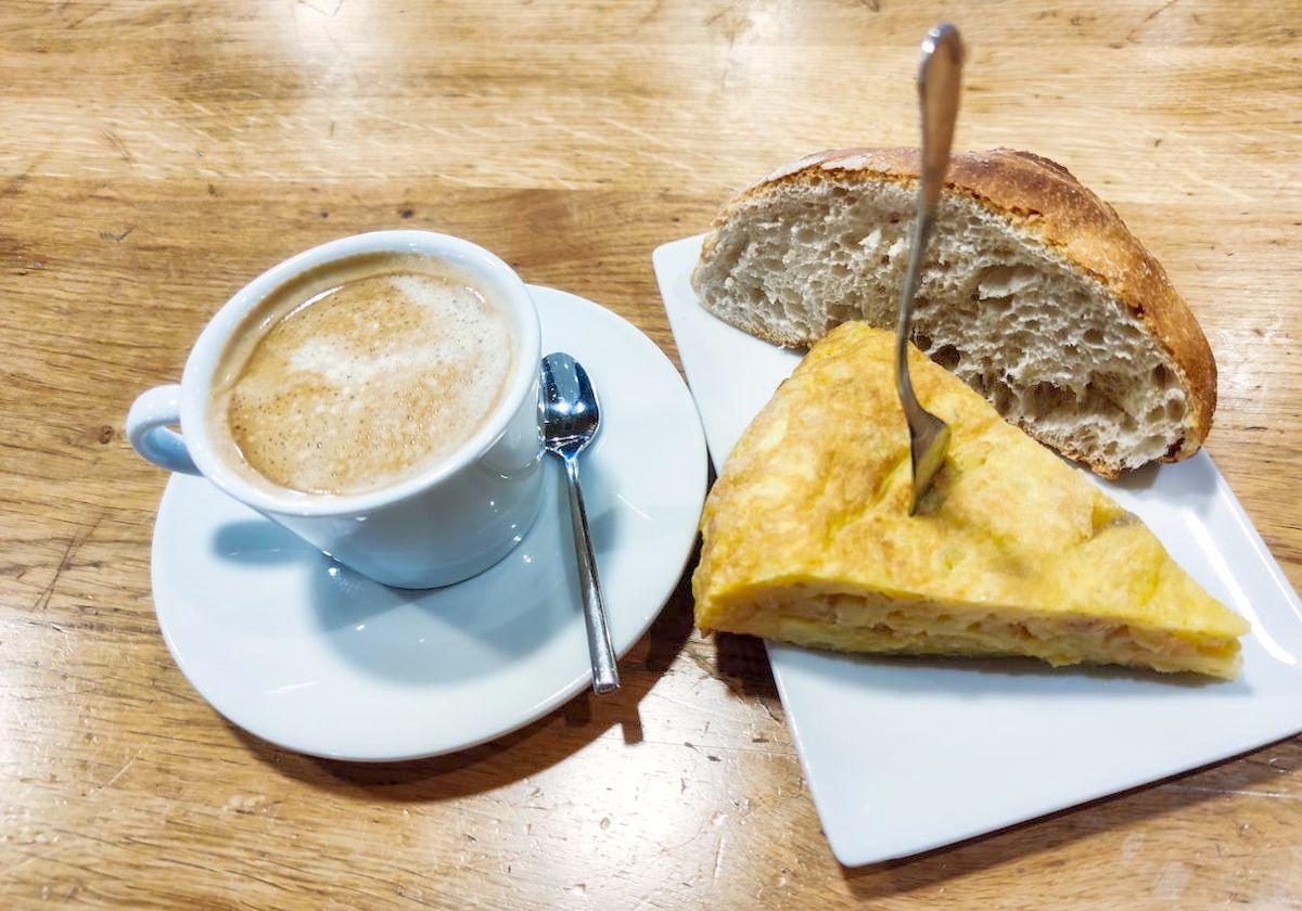 La tapa, el mejor acompañamiento para la consumición.