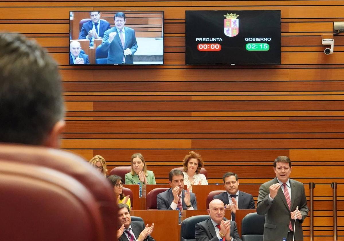 Imagen de la intervención de Alfonso Fernández Mañueco en el pleno de las Cortes de Castilla y León.