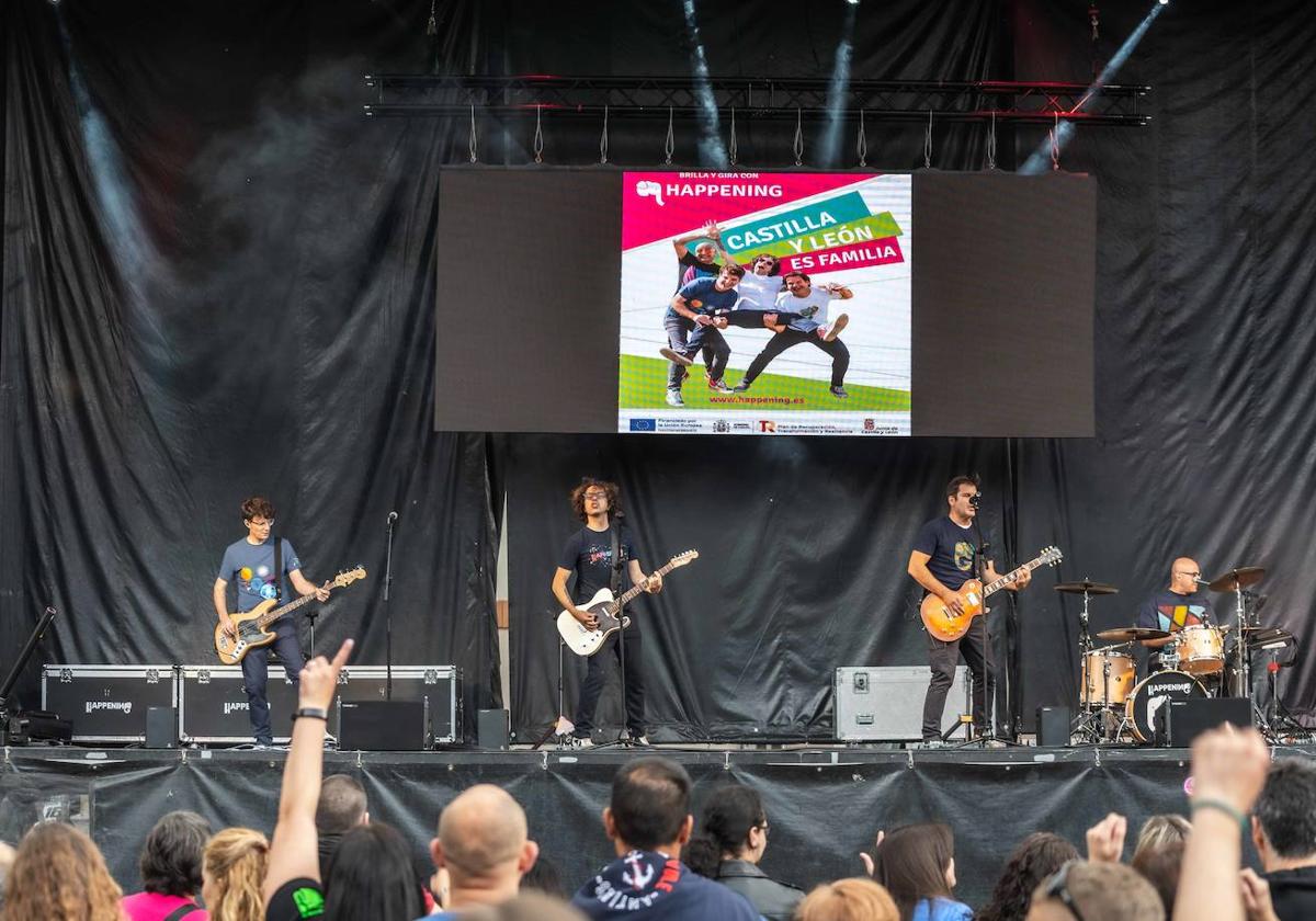 Happening continúa con su 'Gira Castilla y León es familia' en Laguna de Negrillos