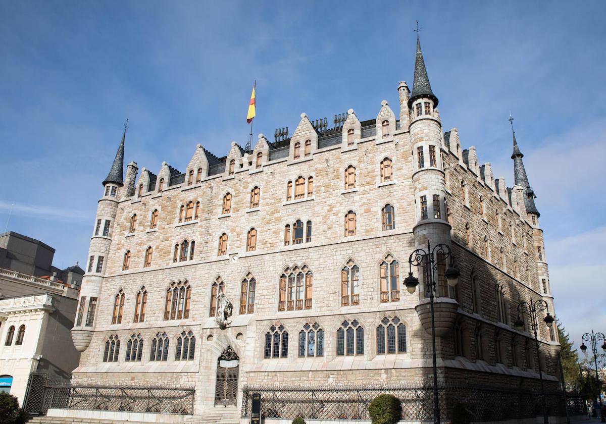 Museo Casa Botines Gaudí de León.