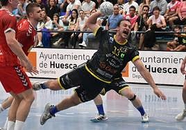 Alberto Martin, en un partido con Cangas.