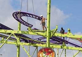 El montaje de la Fería de San Juan y San Pedro ya ha comenzado en la ciudad de León.