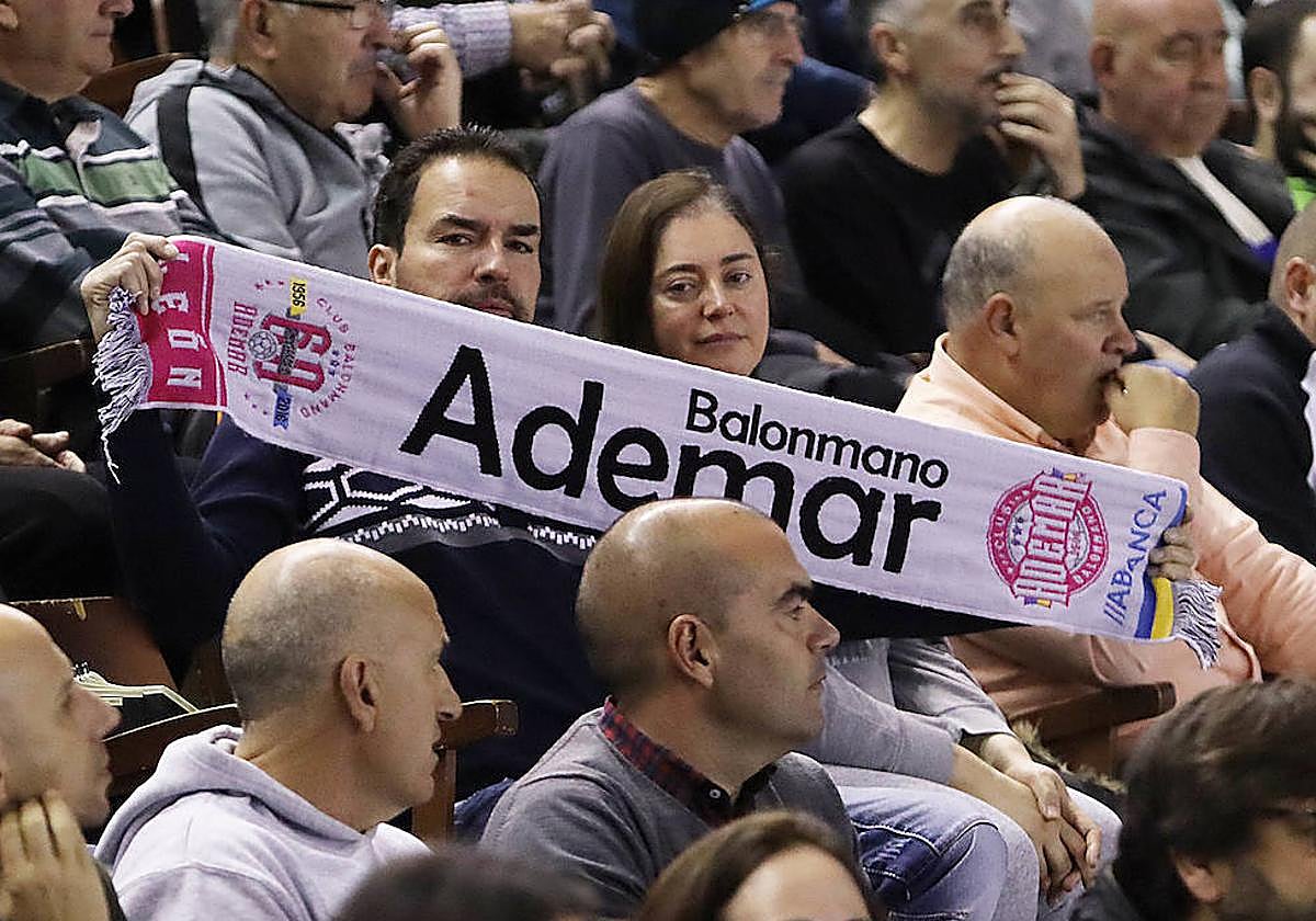 La afición del Abanca Ademar, la más fiel de Asobal.