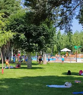 Imagen secundaria 2 - Valencia de Don Juan abre sus piscinas para hacer frente a la ola de calor