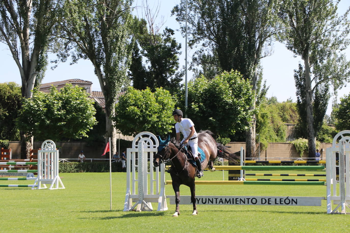 Concurso Nacional de Saltos en el Hípico de León