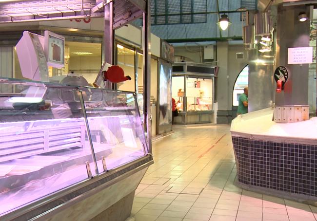 Interior del Mercado del Conde Luna, donde parte de las obras ya se han acometido.