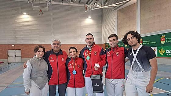 León conquista el Regional de Esgrima
