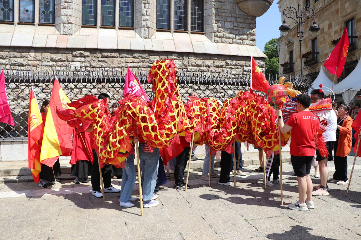 La danza del dragón, en León