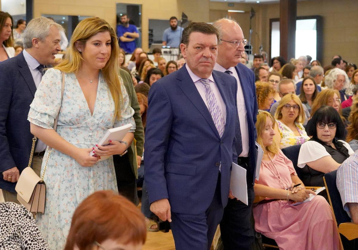 El consejero de la Presidencia, Luis Miguel González Gago, inaugura la jornada 'El nuevo convenio colectivo para el personal laboral de la Administración de la Comunidad de Castilla y León'