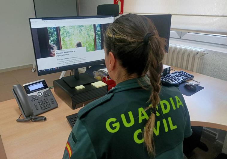 La Guardia Civil difunde unos consejos para no ser víctima de una estafa en alquileres vacacionales en Internet