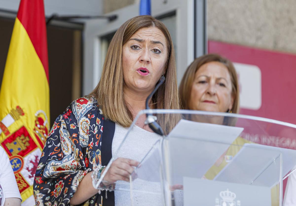 Lectura del manifiesto institucional de Segoentiende con motivo del Día Internacional del Orgullo LGTBI+