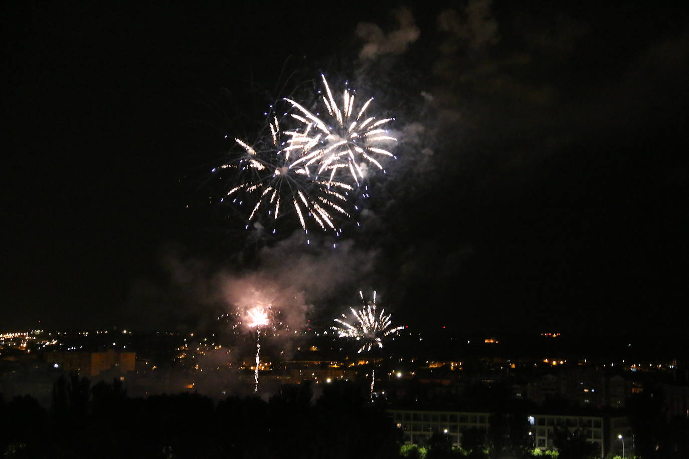 Fuegos artificiales en San Pedro
