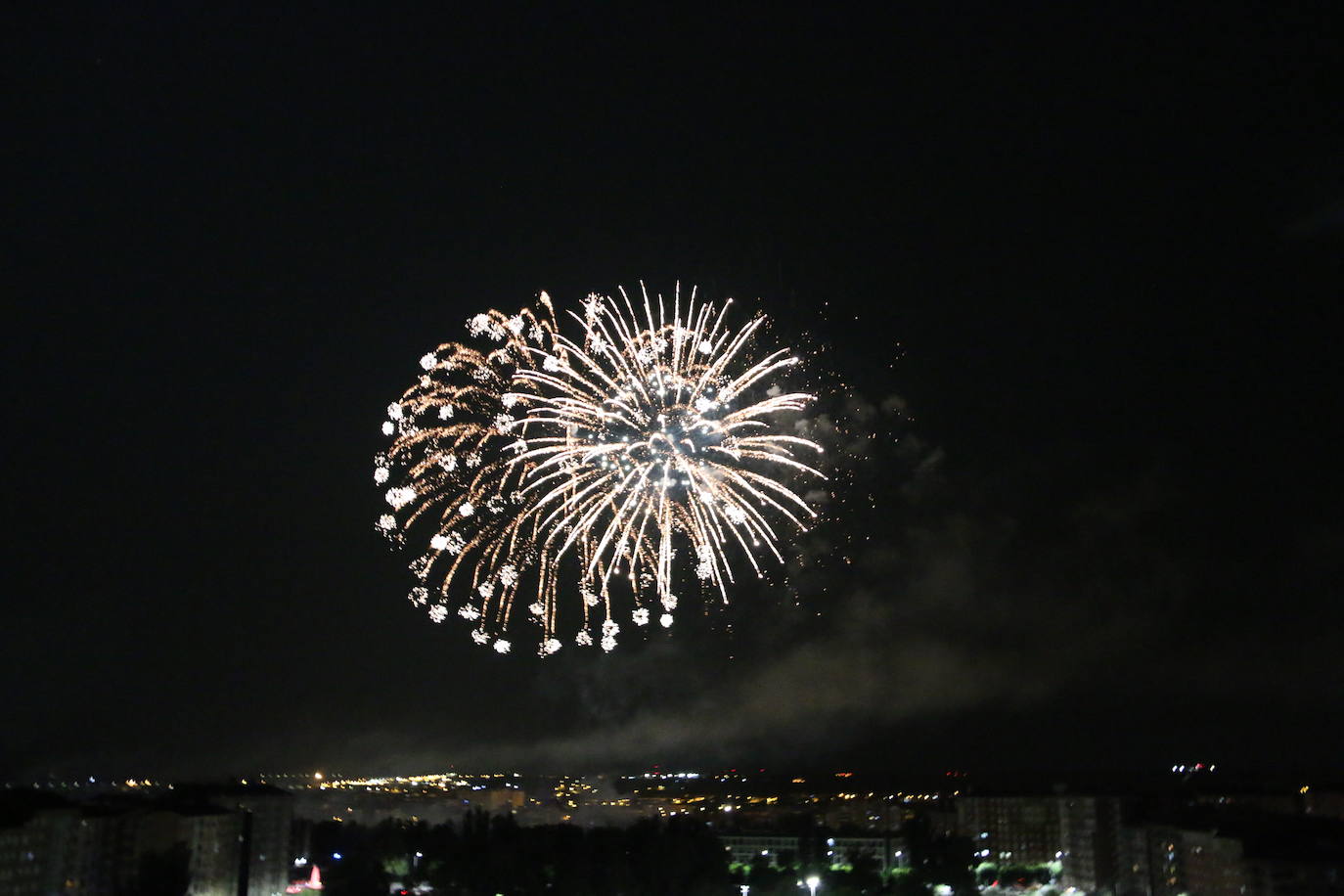 Fuegos artificiales en San Pedro
