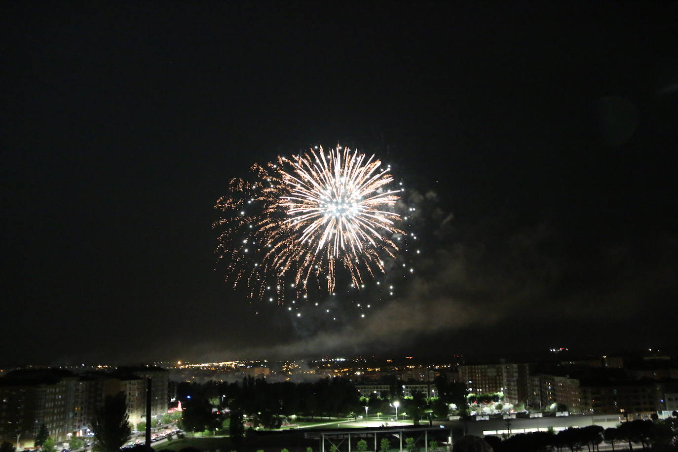 Fuegos artificiales en San Pedro