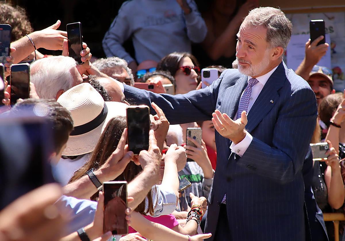 El Rey Felipe VI abandona la Conferencia internacional