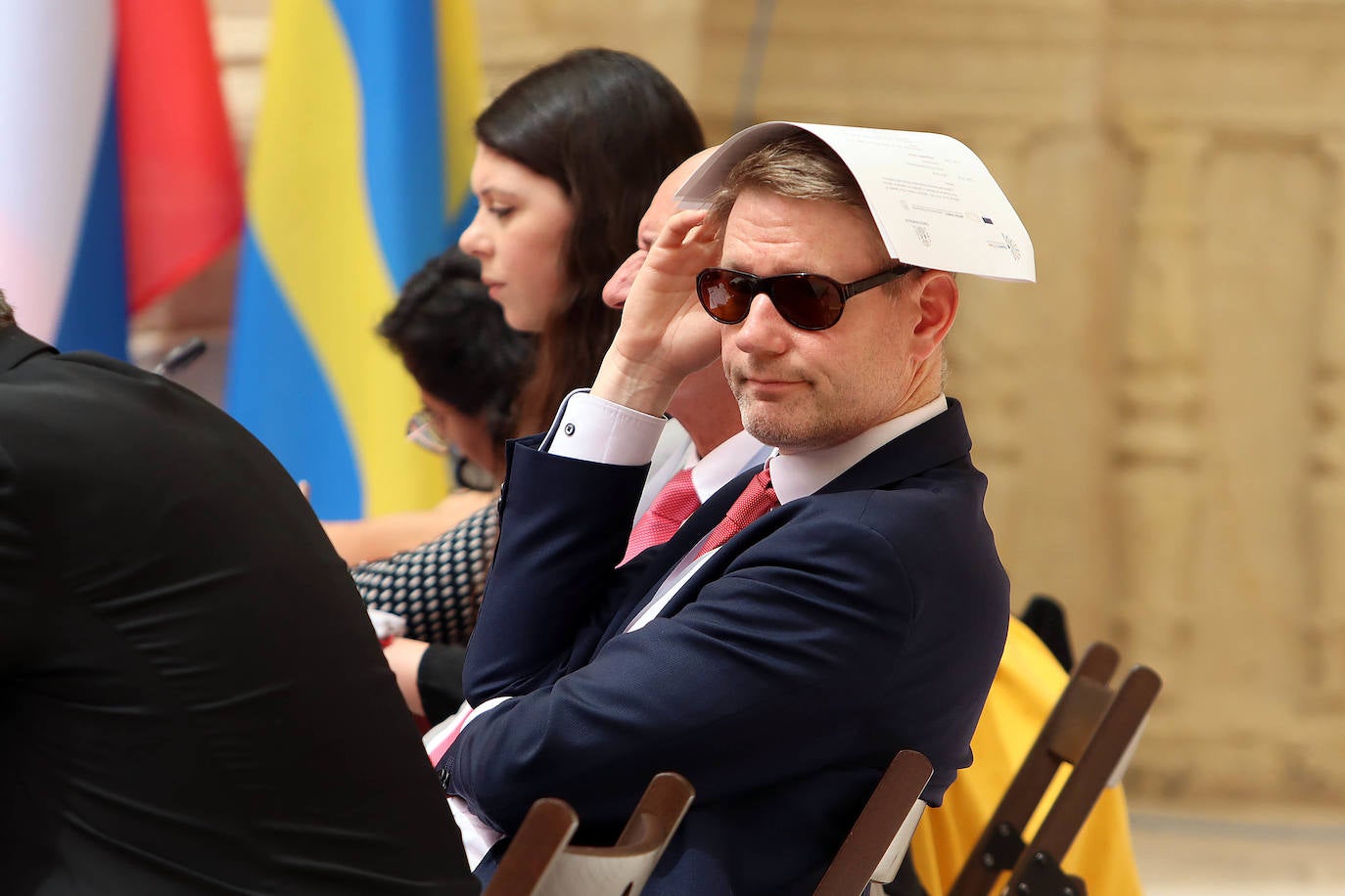 El Rey Felipe VI abandona la Conferencia internacional