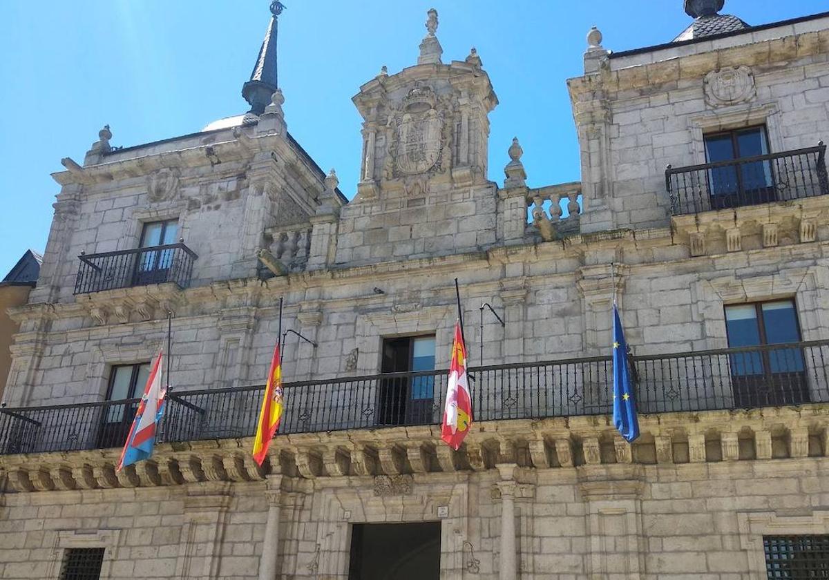 Fachada del Ayuntamiento de Ponferrada.