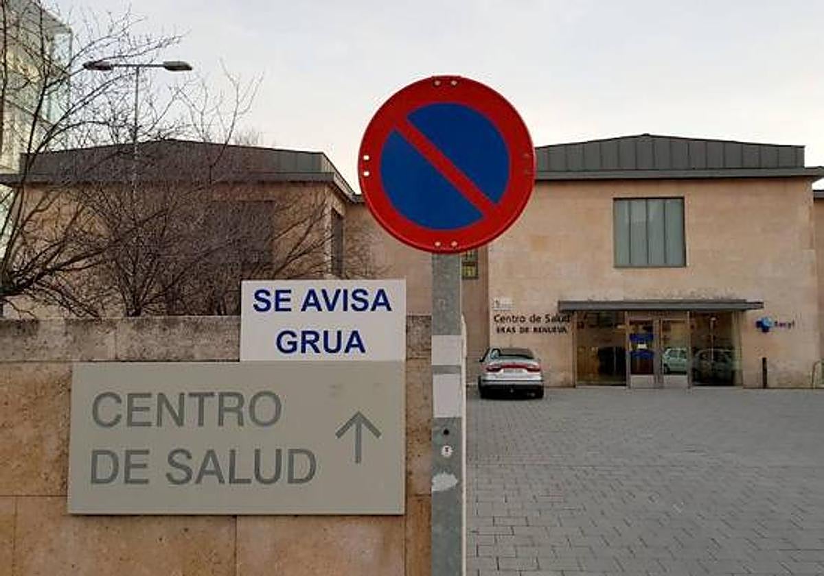 Imagen exterior del centro de salud de Eras de Renueva 'Antonio Gutiérrez', en León capital.